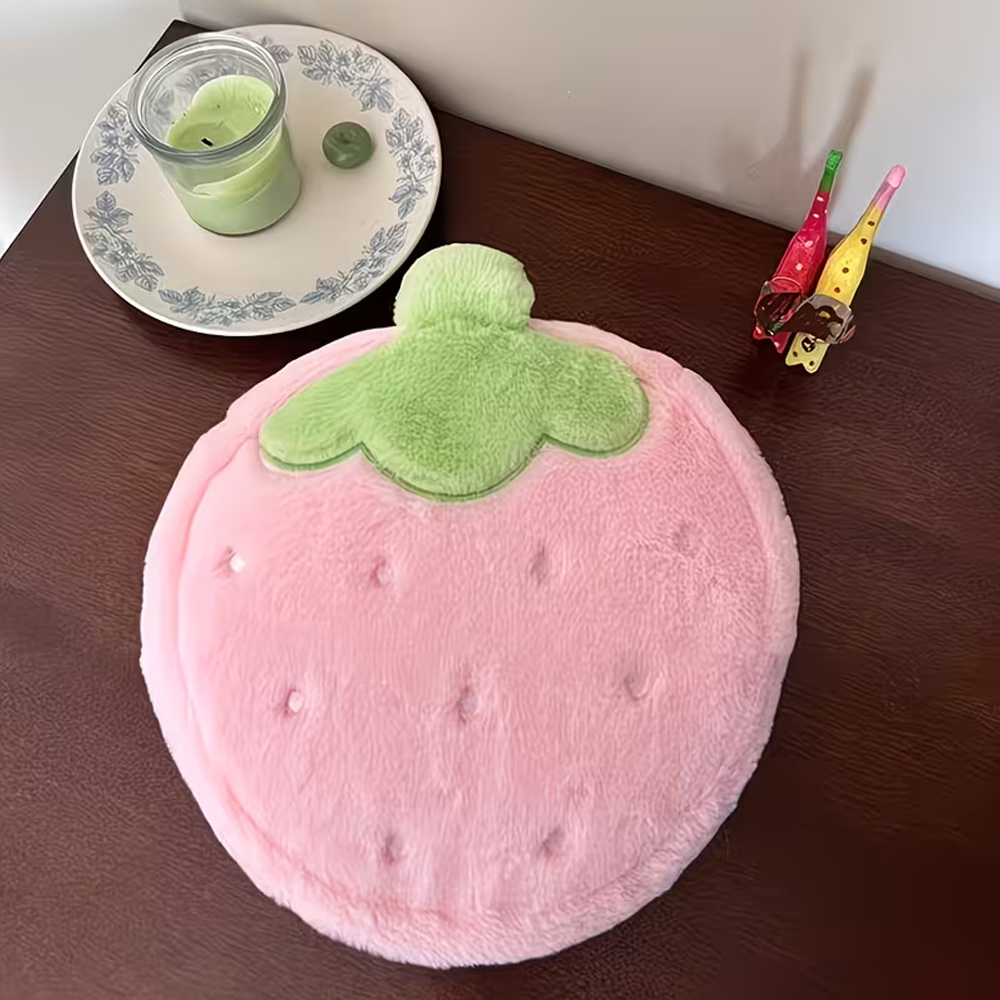 Skincare D'Alba - Aardbeivormige pluche clutch met grote capaciteit,