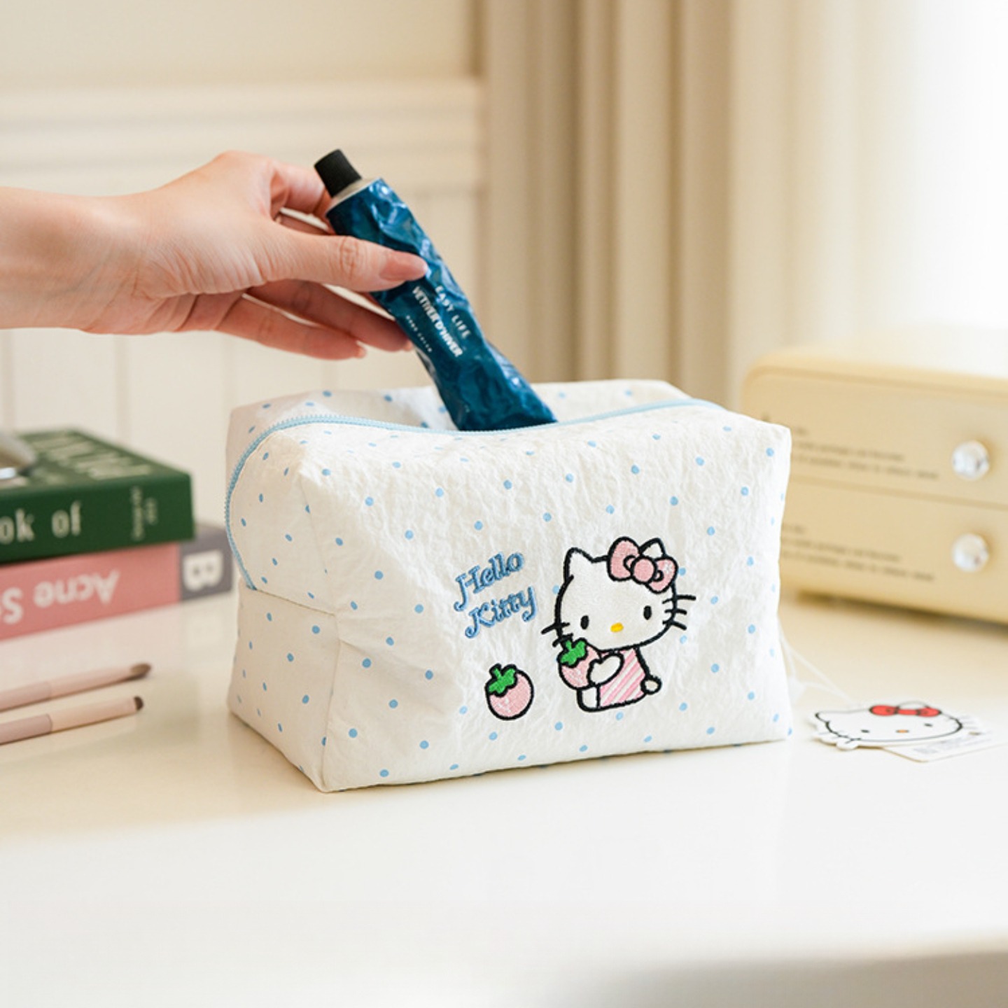 Aardbeienmelk Cartoon Hello Ki - Skincare D'Alba recensie en prijs