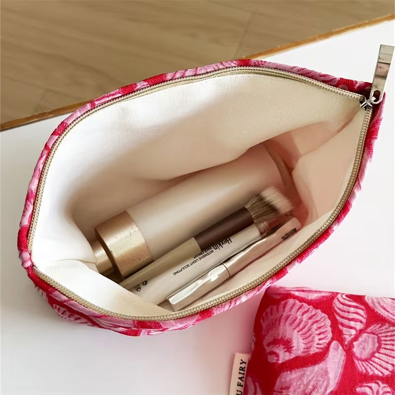 Vintage kleine doos met patroo - Skincare D'Alba recensie en prijs