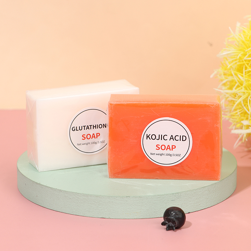 Kojiczuur Zeep Donkere Zwarte  - Kojic Acid Soap recensie en prijs